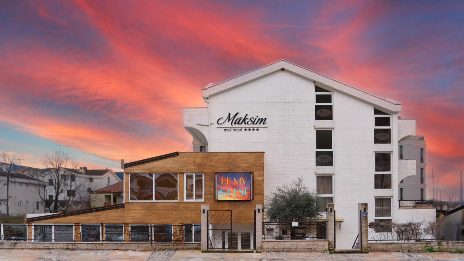 Hotel Maksim Herceg Novi Zewnętrze zdjęcie