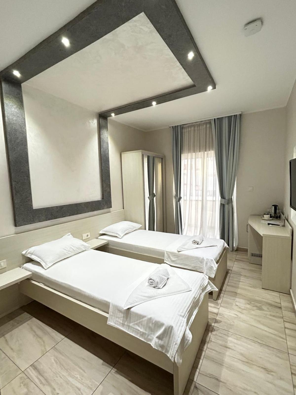 Hotel Maksim Herceg Novi Zewnętrze zdjęcie