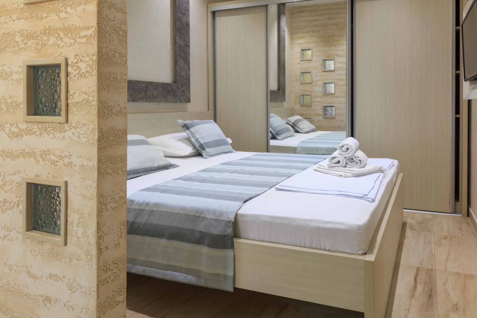 Hotel Maksim Herceg Novi Zewnętrze zdjęcie