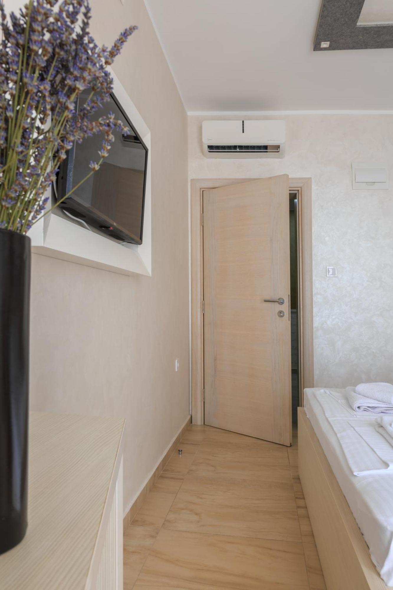 Hotel Maksim Herceg Novi Zewnętrze zdjęcie