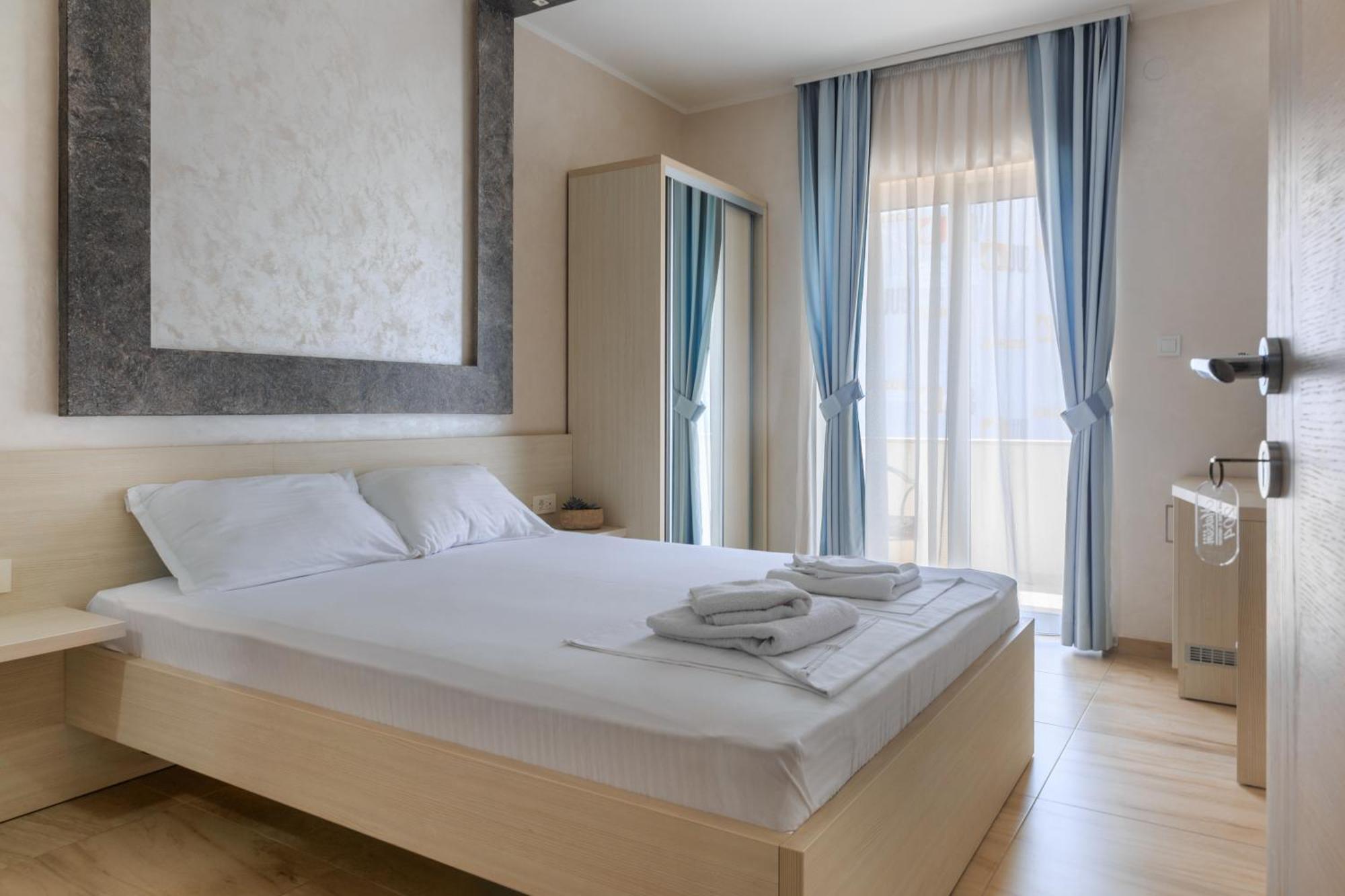 Hotel Maksim Herceg Novi Zewnętrze zdjęcie