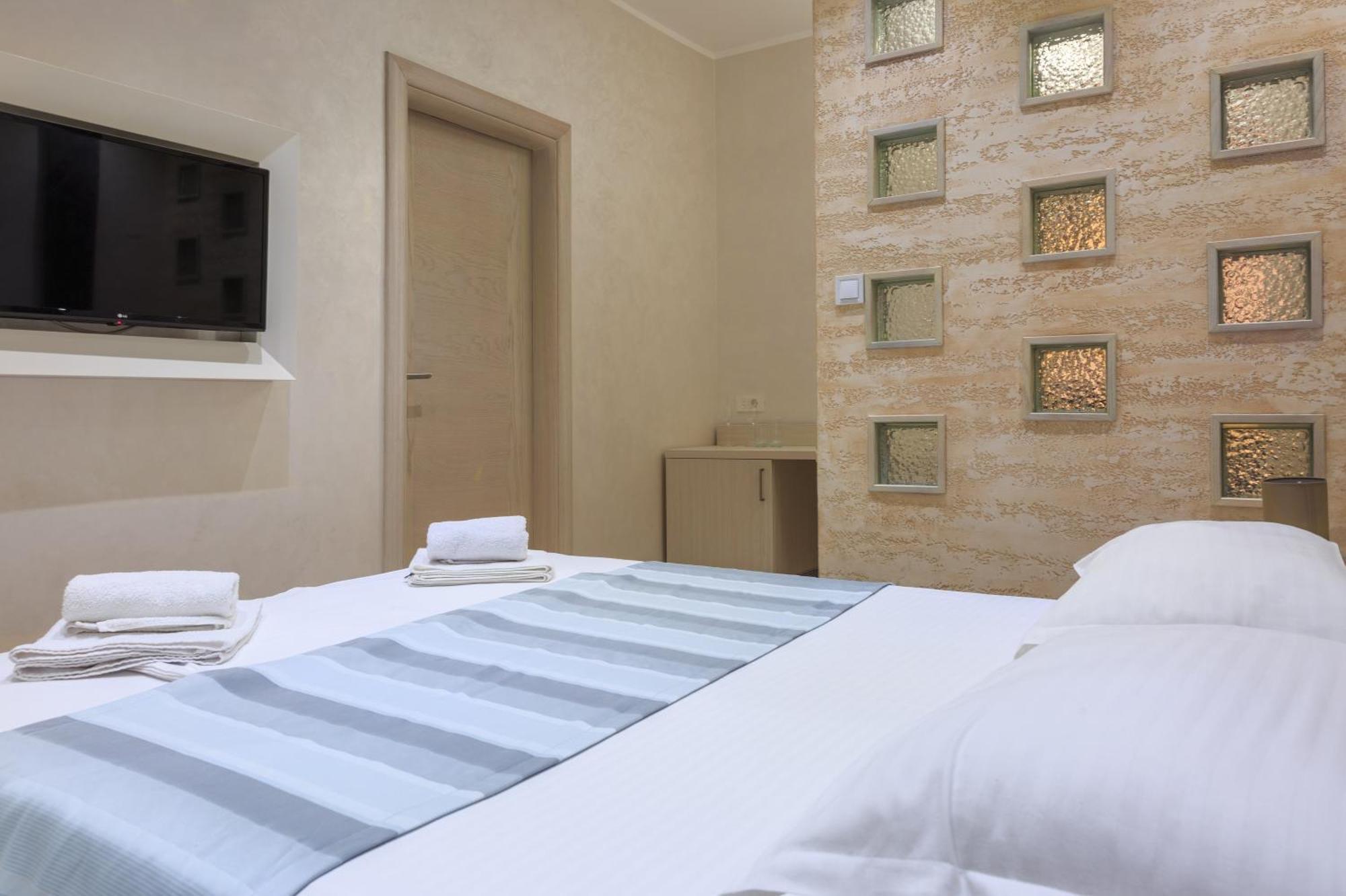 Hotel Maksim Herceg Novi Zewnętrze zdjęcie