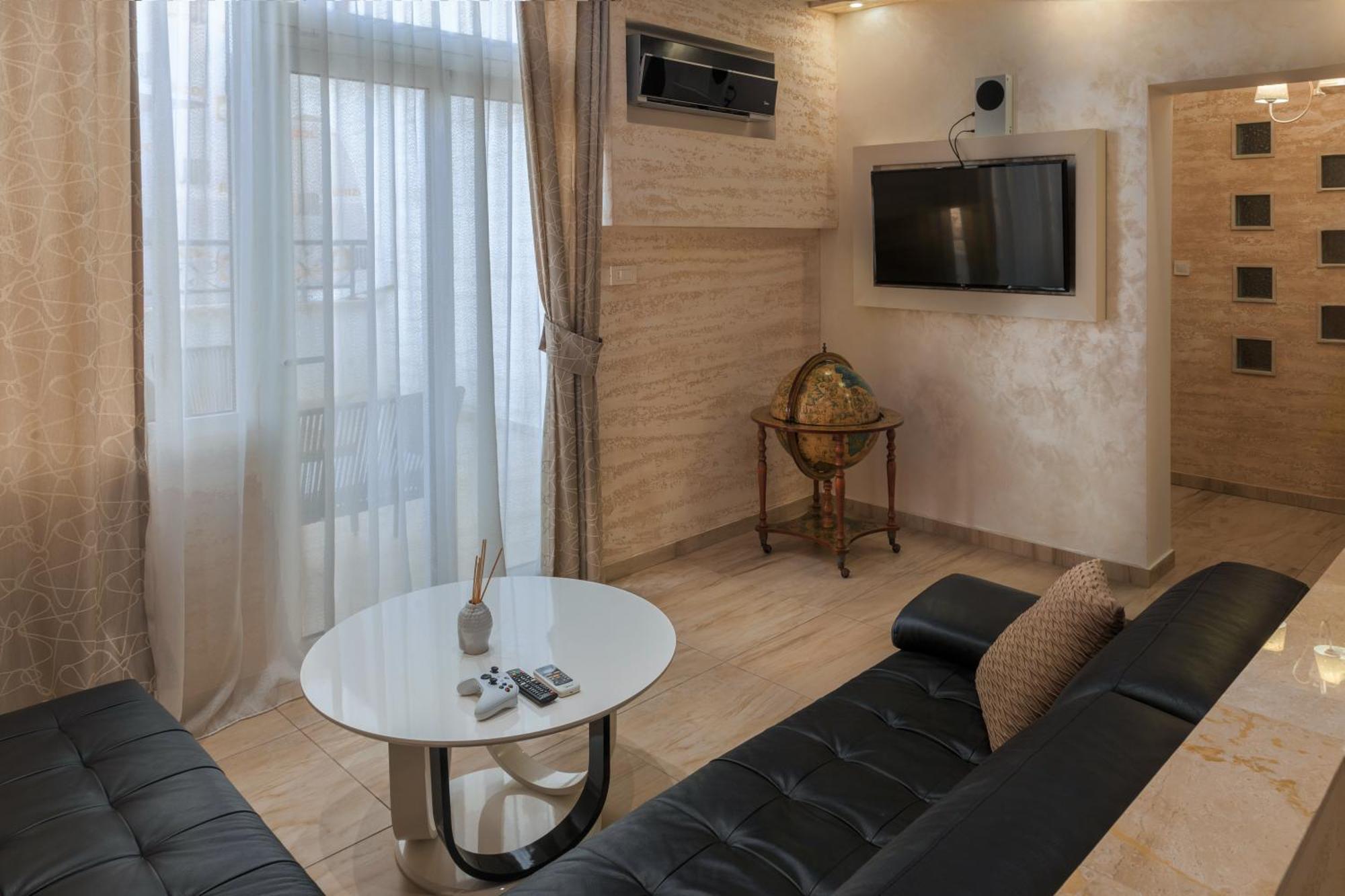 Hotel Maksim Herceg Novi Zewnętrze zdjęcie