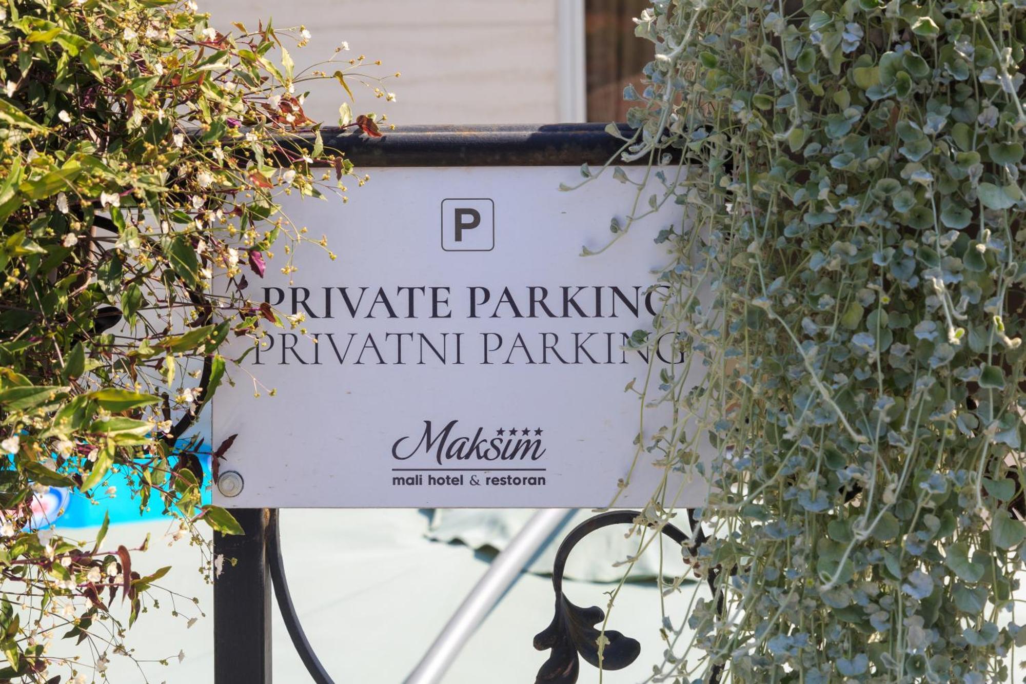 Hotel Maksim Herceg Novi Zewnętrze zdjęcie