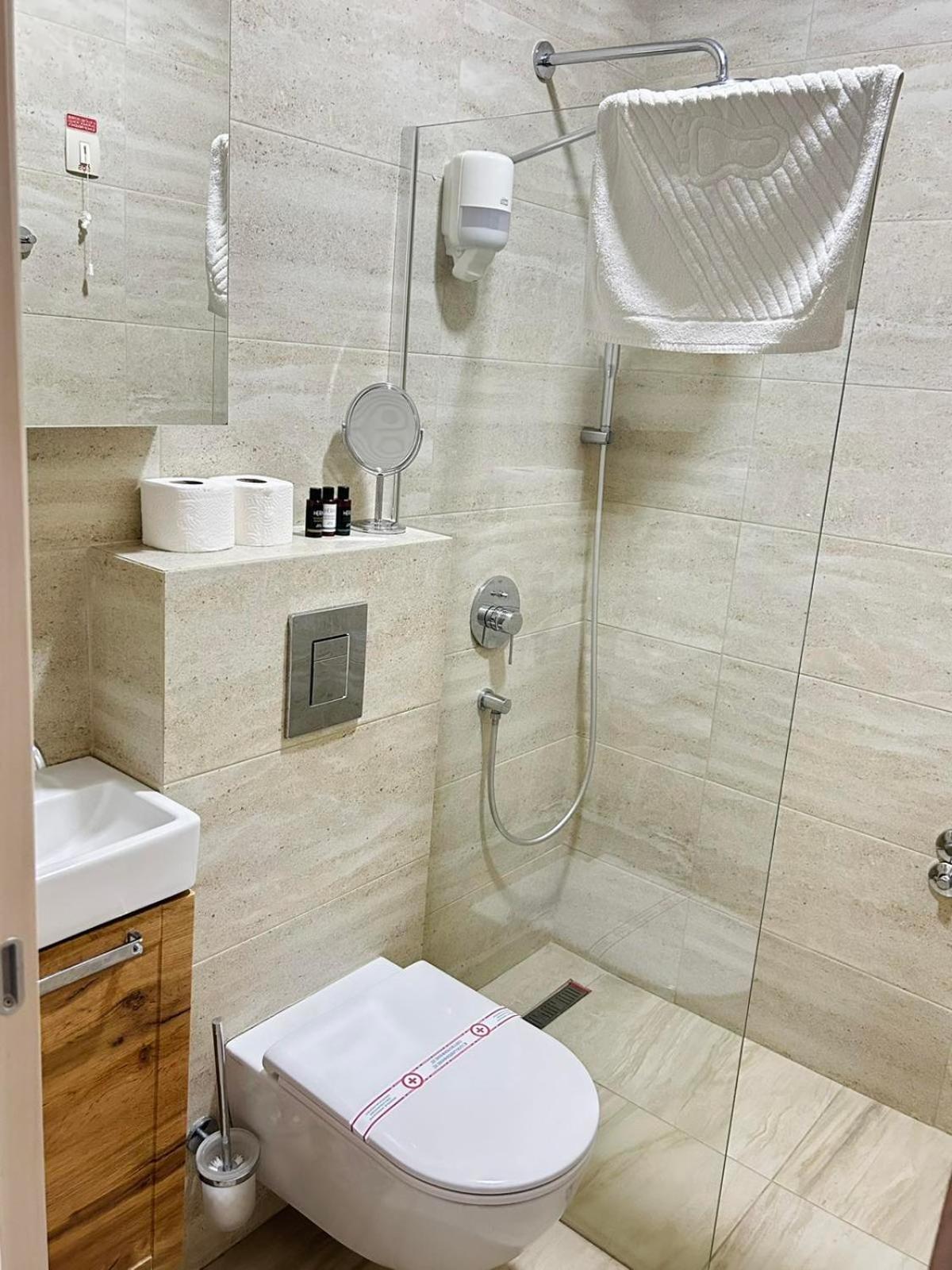 Hotel Maksim Herceg Novi Zewnętrze zdjęcie